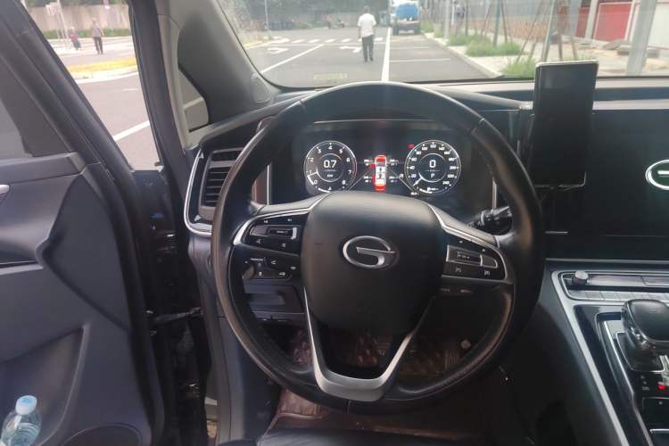 Used GAC Trumpchi M8 2021 Lingxiu Series 390T Deluxe Edition Steering Wheel