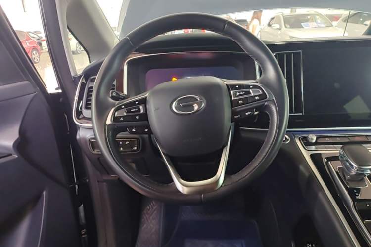 Used GAC Trumpchi M8 2021 Lingxiu Series 390T Ultimate Edition Steering Wheel