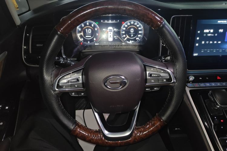Used GAC Trumpchi M8 2021 Lingxiu Series 390T Deluxe Edition Steering Wheel
