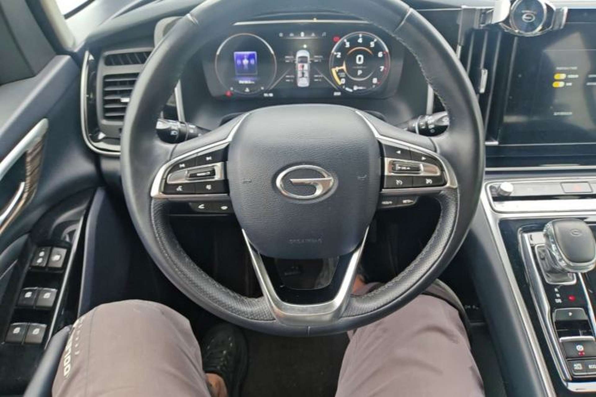 Used GAC Trumpchi M8 2021 Master Series 390T Prestige Edition Steering Wheel