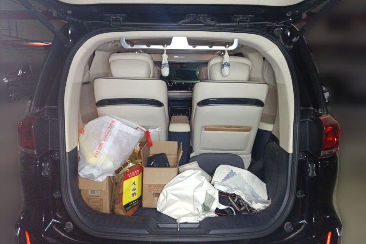 Used GAC Trumpchi M8 2021 Master Series 390T Four-Seat Glory Edition Trunk