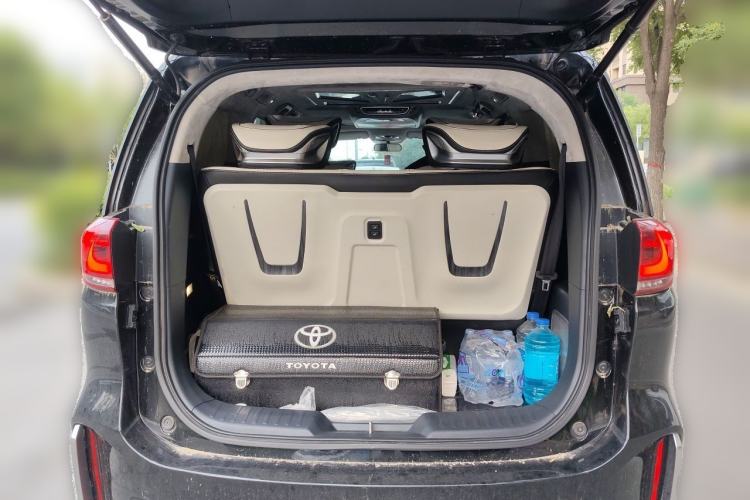 Used GAC Trumpchi M8  Trunk