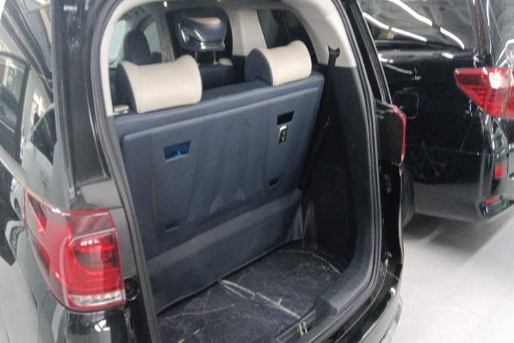 Used GAC Trumpchi M8 2021 Lingxiu Series 390T Deluxe Edition Trunk