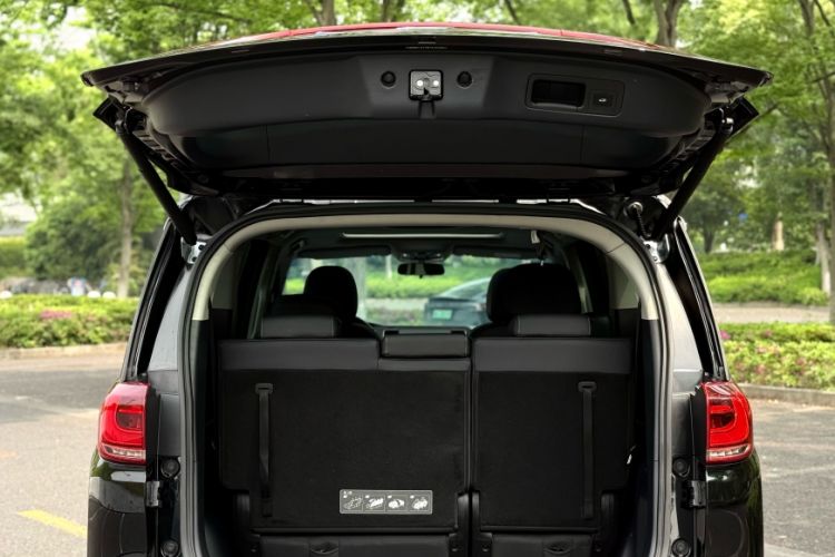 Used GAC Trumpchi M8 2021 Lingxiu Series 390T Deluxe Edition Trunk