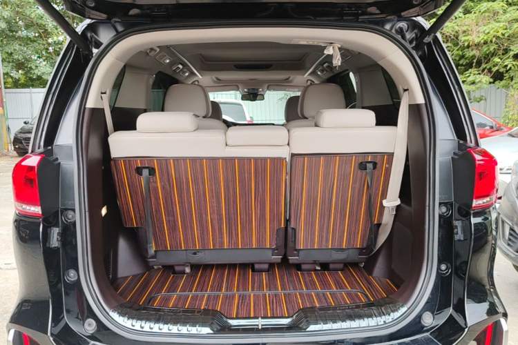 Used GAC Trumpchi M8 2021 Master Series 390T Ultimate Edition Trunk