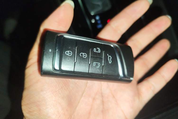 Used GAC Trumpchi M8 2021 Master Series 390T Ultimate Edition Vehicle Key