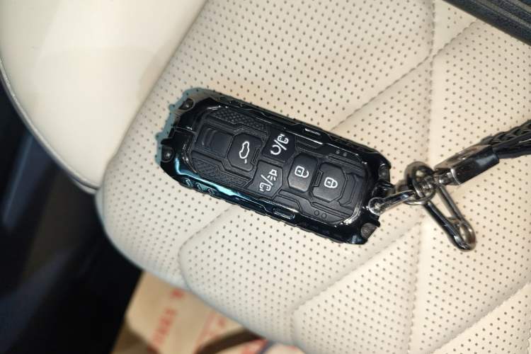 Used GAC Trumpchi M8 2021 Master Series 390T Four-Seat Glory Edition Vehicle Key
