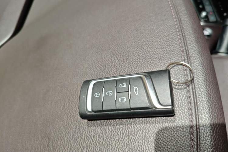 Used GAC Trumpchi M8 2021 Master Series 390T Prestige Edition Vehicle Key