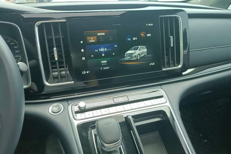 Used GAC Trumpchi M8 2021 Lingxiu Series 390T Deluxe Edition Audio And AC Panel