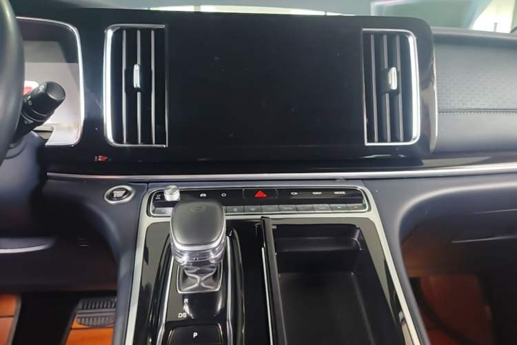 Used GAC Trumpchi M8 2021 Lingxiu Series 390T Ultimate Edition Audio And AC Panel