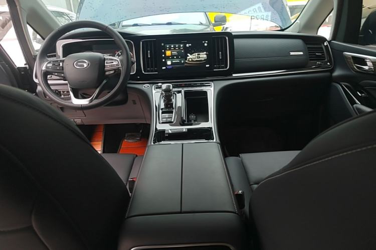 Used GAC Trumpchi M8 2021 Lingxiu Series 390T Deluxe Edition Center Console