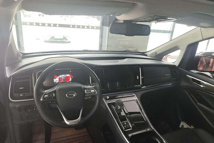Used GAC Trumpchi M8 2021 Lingxiu Series 390T Deluxe Edition Center Console