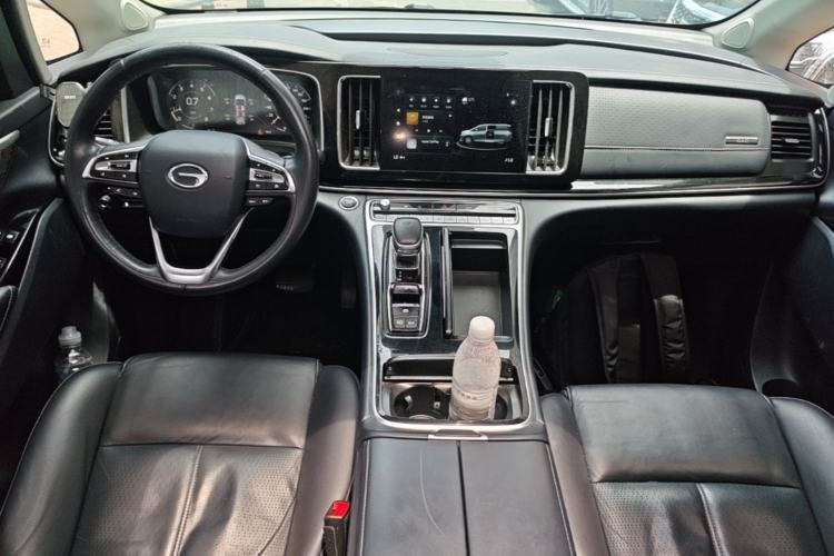 Used GAC Trumpchi M8 2021 Lingxiu Series 390T Deluxe Edition Center Console