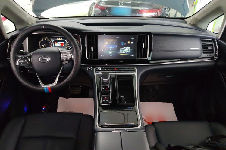 Used GAC Trumpchi M8 2021 Lingxiu Series 390T Deluxe Edition Center Console