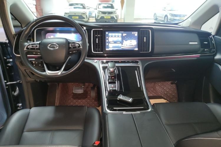 Used GAC Trumpchi M8 2021 Lingxiu Series 390T Deluxe Edition Center Console