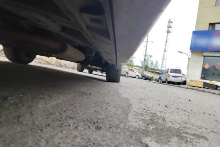 Used GAC Trumpchi M8 2021 Lingxiu Series 390T Ultimate Edition Chassis Front Left
