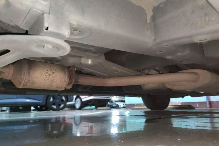 Used GAC Trumpchi M8 2021 Master Series 390T Prestige Edition Chassis Front Left