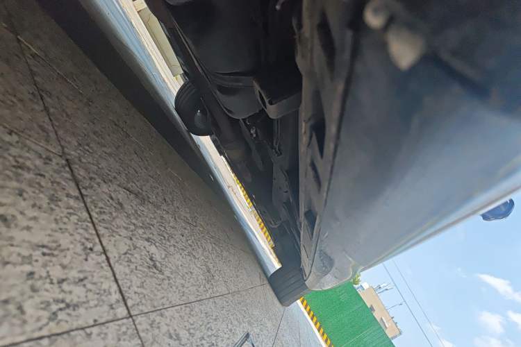 Used GAC Trumpchi M8 2021 Lingxiu Series 390T Ultimate Edition Chassis Rear Left