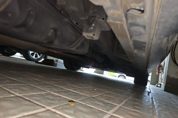 Used GAC Trumpchi M8 2021 Lingxiu Series 390T Deluxe Edition Chassis Rear Right
