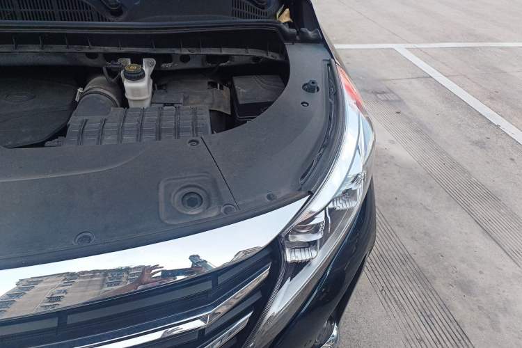 Used GAC Trumpchi M8 2021 Lingxiu Series 390T Deluxe Edition Engine Bay Left