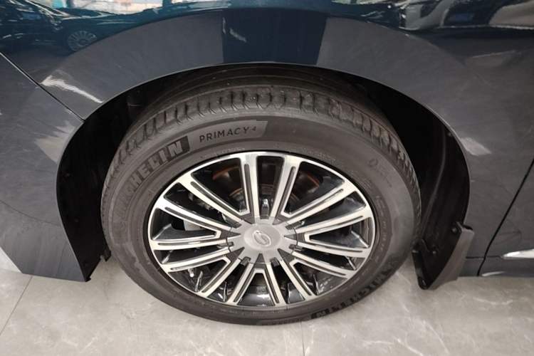 Used GAC Trumpchi M8 2021 Lingxiu Series 390T Deluxe Edition Exterior 4