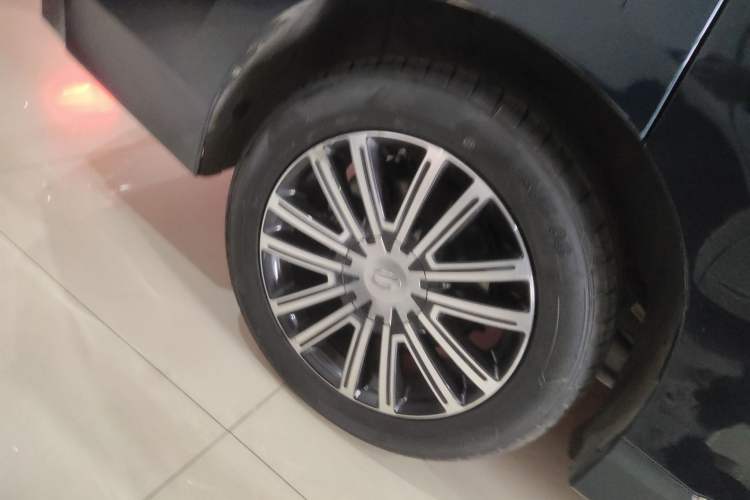 Used GAC Trumpchi M8 2021 Lingxiu Series 390T Deluxe Edition Exterior 5