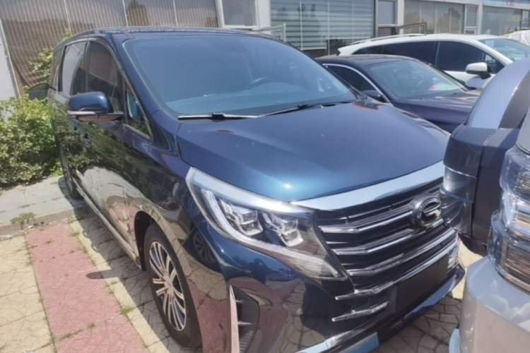 Used GAC Trumpchi M8 2021 Lingxiu Series 390T Deluxe Edition Front Right 45 Deg