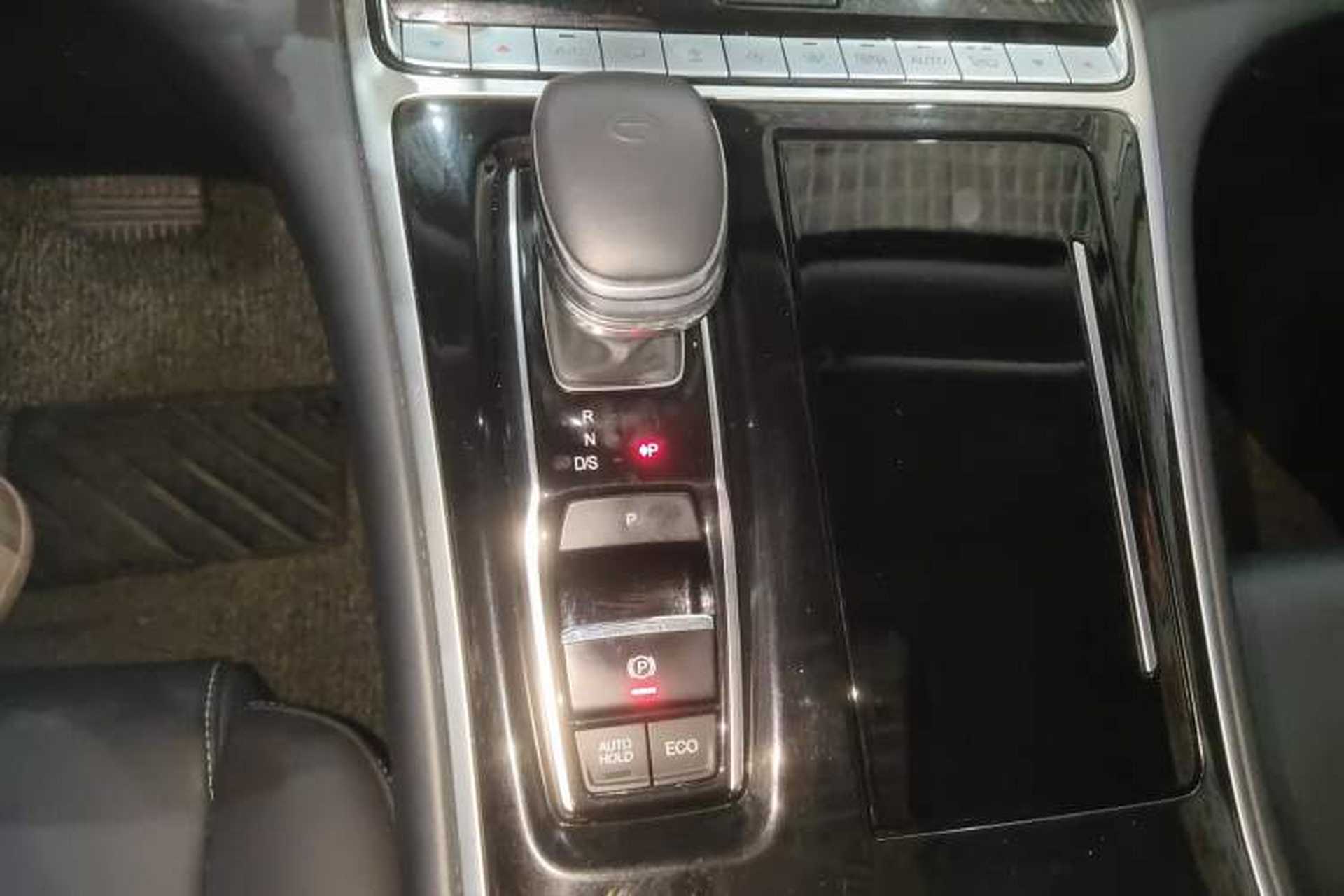 Used GAC Trumpchi M8 2021 Lingxiu Series 390T Deluxe Edition Gear Lever