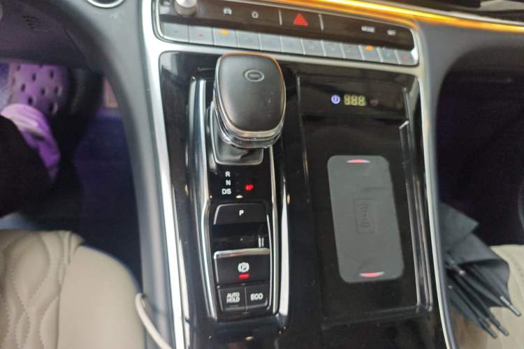 Used GAC Trumpchi M8 2021 Revised Version Lingxiu Series 390T Luxury Edition Gear Lever