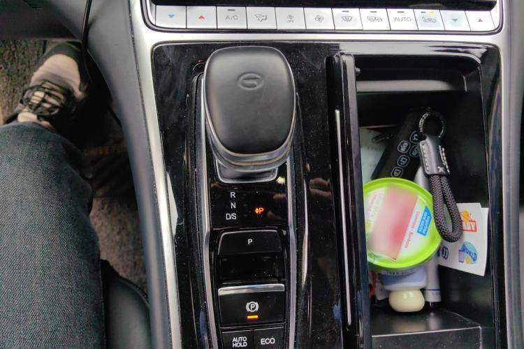 Used GAC Trumpchi M8 2021 Lingxiu Series 390T Deluxe Edition Gear Lever