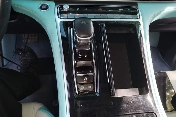 Used GAC Trumpchi M8 2021 Lingxiu Series 390T Deluxe Edition Gear Lever