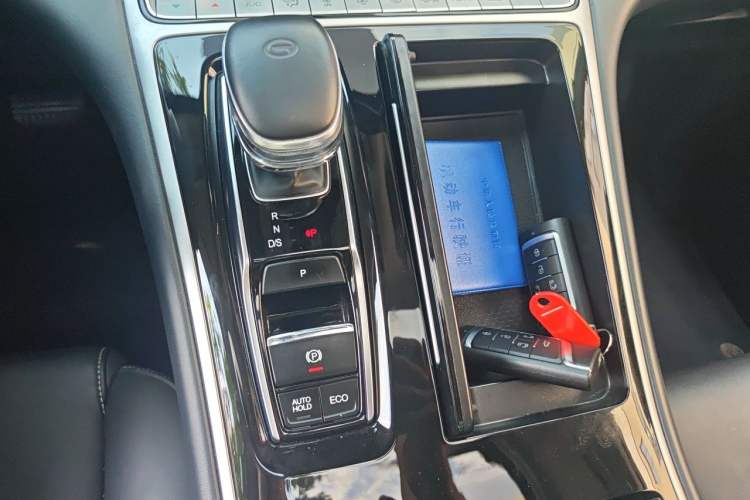 Used GAC Trumpchi M8 2021 Lingxiu Series 390T Ultimate Edition Gear Lever