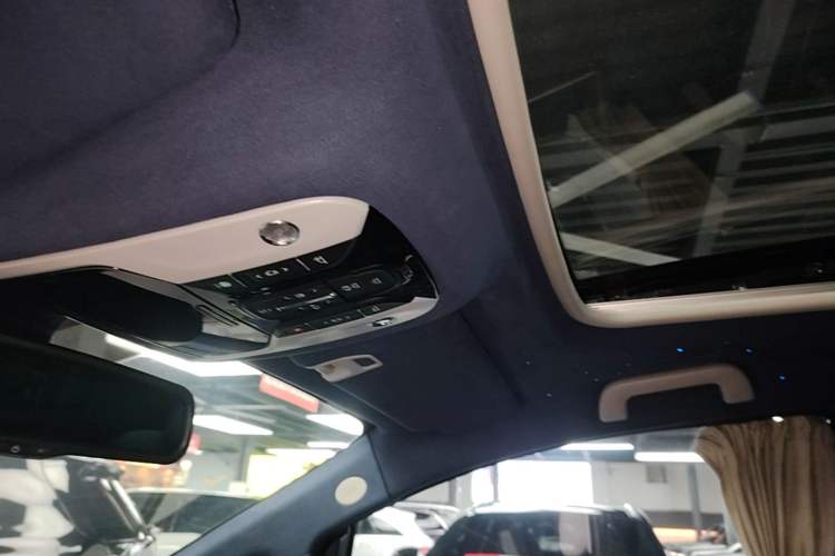 Used GAC Trumpchi M8 2021 Lingxiu Series 390T Deluxe Edition Headliner