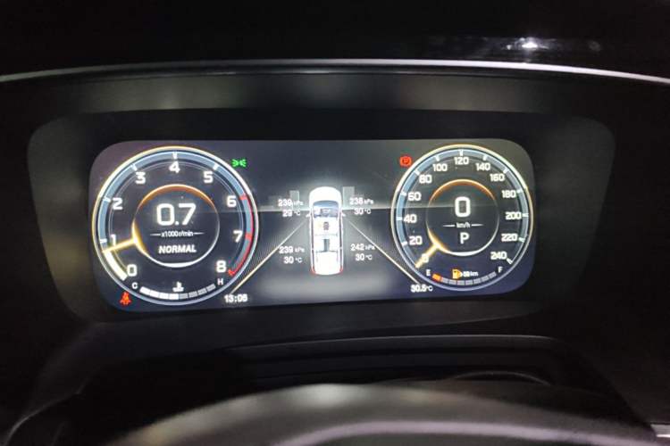 Used GAC Trumpchi M8 2021 Lingxiu Series 390T Ultimate Edition Instrument Cluster