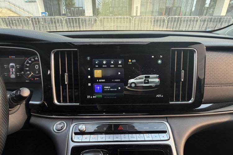 Used GAC Trumpchi M8 2021 Lingxiu Series 390T Deluxe Edition Interior 11