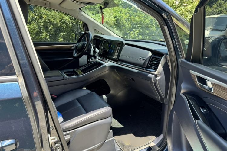 Used GAC Trumpchi M8 2021 Lingxiu Series 390T Deluxe Edition Interior 2
