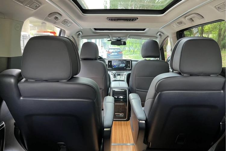 Used GAC Trumpchi M8 2021 Lingxiu Series 390T Deluxe Edition Interior 2