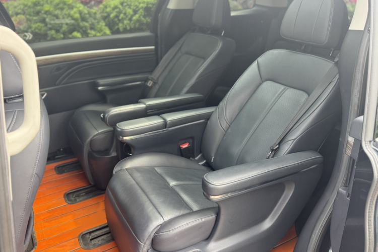 Used GAC Trumpchi M8 2021 Master Series 390T Ultimate Edition Interior 2