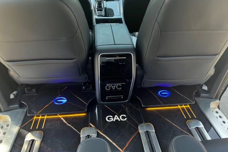 Used GAC Trumpchi M8 2021 Lingxiu Series 390T Deluxe Edition Interior 2