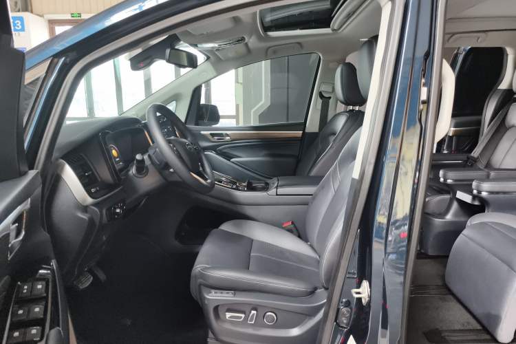 Used GAC Trumpchi M8 2021 Lingxiu Series 390T Ultimate Edition Interior 3