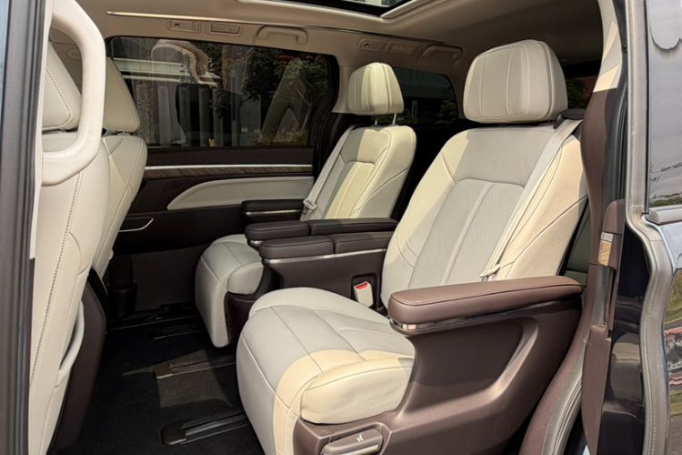 Used GAC Trumpchi M8 2021 Master Series 390T Ultimate Edition Interior 4