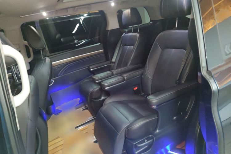 Used GAC Trumpchi M8 2021 Lingxiu Series 390T Deluxe Edition Interior 4