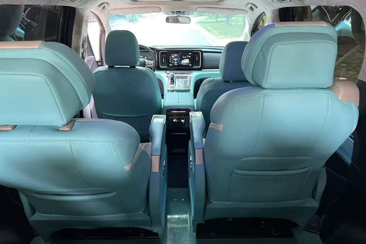 Used GAC Trumpchi M8 2021 Lingxiu Series 390T Deluxe Edition Interior 6