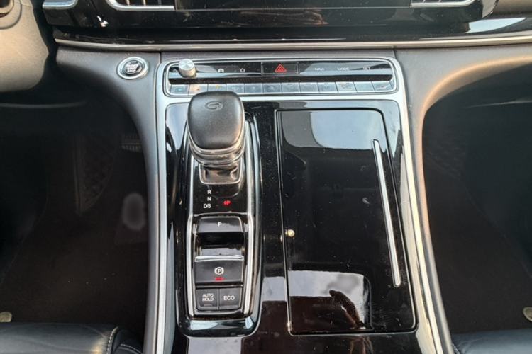 Used GAC Trumpchi M8 2021 Lingxiu Series 390T Deluxe Edition Interior 9