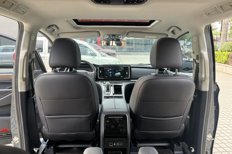 Used GAC Trumpchi M8 2021 Lingxiu Series 390T Deluxe Edition Interior 9