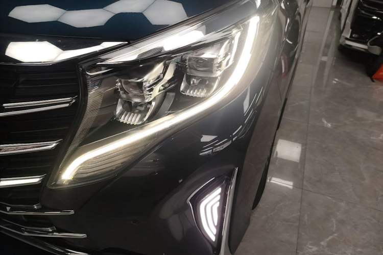 Used GAC Trumpchi M8 2021 Lingxiu Series 390T Deluxe Edition Left Front Headlight