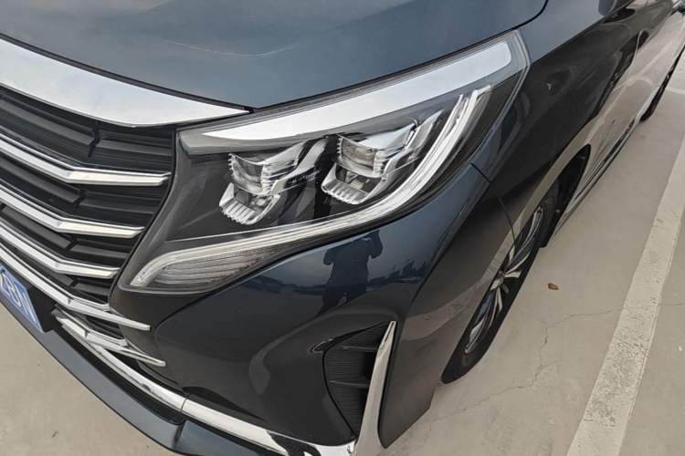 Used GAC Trumpchi M8 2021 Lingxiu Series 390T Deluxe Edition Left Front Headlight