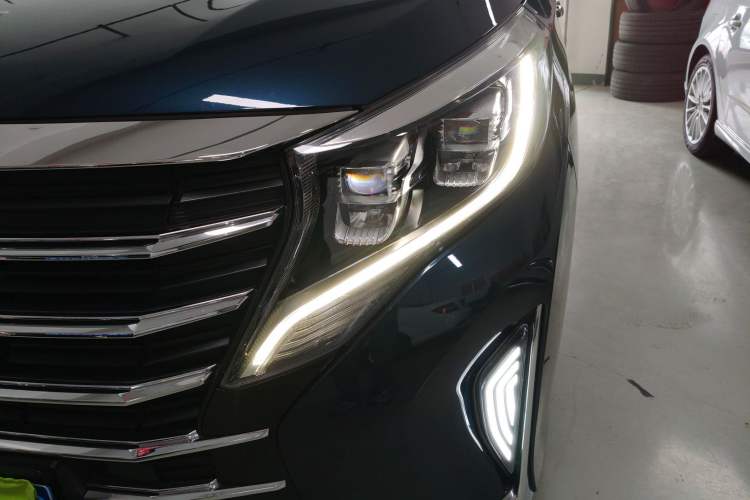 Used GAC Trumpchi M8 2021 Lingxiu Series 390T Deluxe Edition Left Front Headlight