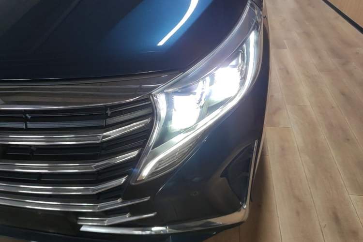 Used GAC Trumpchi M8 2021 Lingxiu Series 390T Deluxe Edition Left Front Headlight