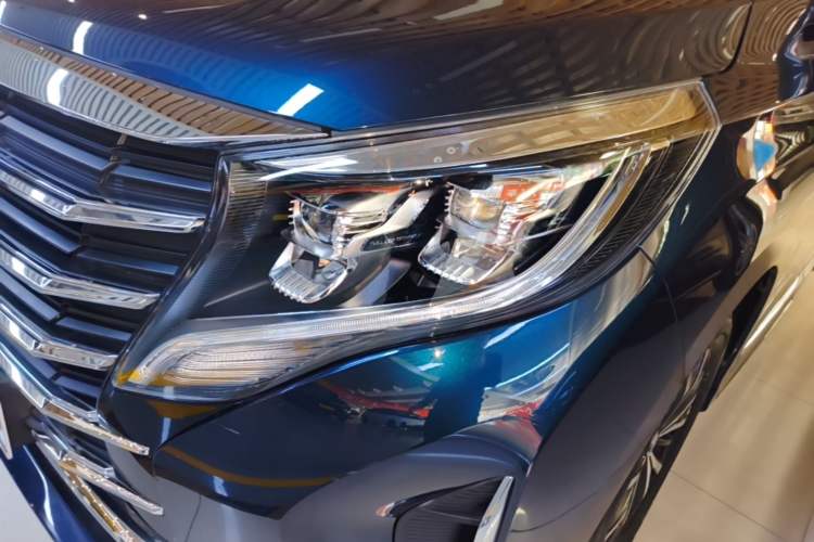 Used GAC Trumpchi M8 2021 Lingxiu Series 390T Deluxe Edition Left Front Headlight